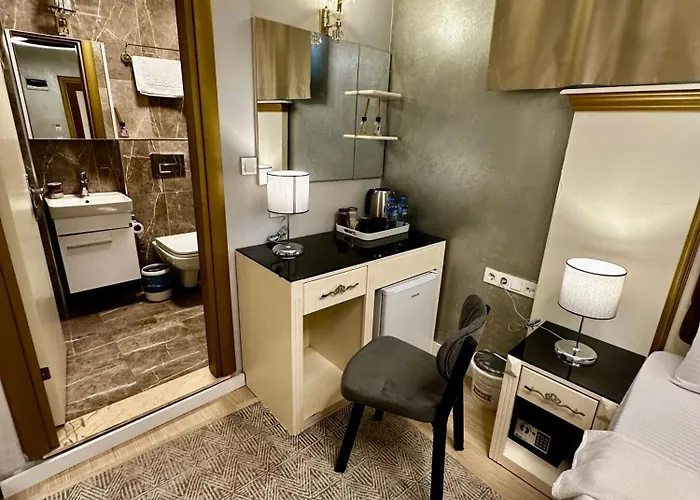 Lelll Hagia Sofia 호텔