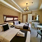 Lelll Hagia Sofia Szálloda *