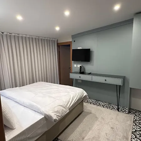 Lelll Hagia Sofia Hotel *