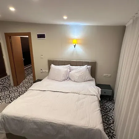 Lelll Hagia Sofia Hotel *