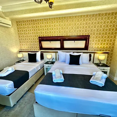 Lelll Hagia Sofia Hotel *